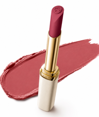 L'Oréal White Tube Lipstick – Shades 199 (Cool Beauty Matte), 197 (Cool Red Bean), and 195.