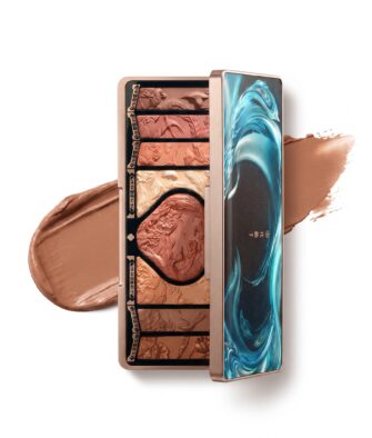 Florasis "Hundred Birds Paying Homage to the Phoenix" Relief Makeup Palette – a multi-functional palette featuring highlighter, matte blush, contour, and eyeshadow with a finely milled texture.