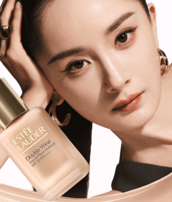 [Gift Box & Bag] Estée Lauder Double Wear Foundation (Shade 1W1) 2-Piece Set – New 2nd Generation (30ml + 15ml + Pump Dispenser)