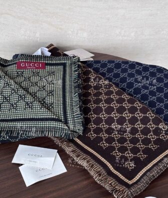 [Gift Box & Bag] Gucci New Season Reversible Wool Scarf with GG Monogram