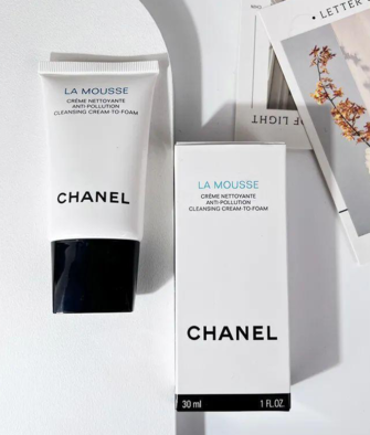 [Gift Box & Bag] Chanel Camellia Hydration Trio Set: Camellia Cleanser (150ml) + Camellia Micro-Essence (160ml) + Emulsion (30ml)