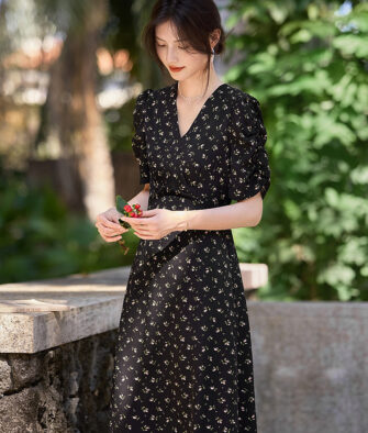 "Gathered Clouds" Ink-Wash Style Dress Collection—gentle, alluring, and exuding femininity.