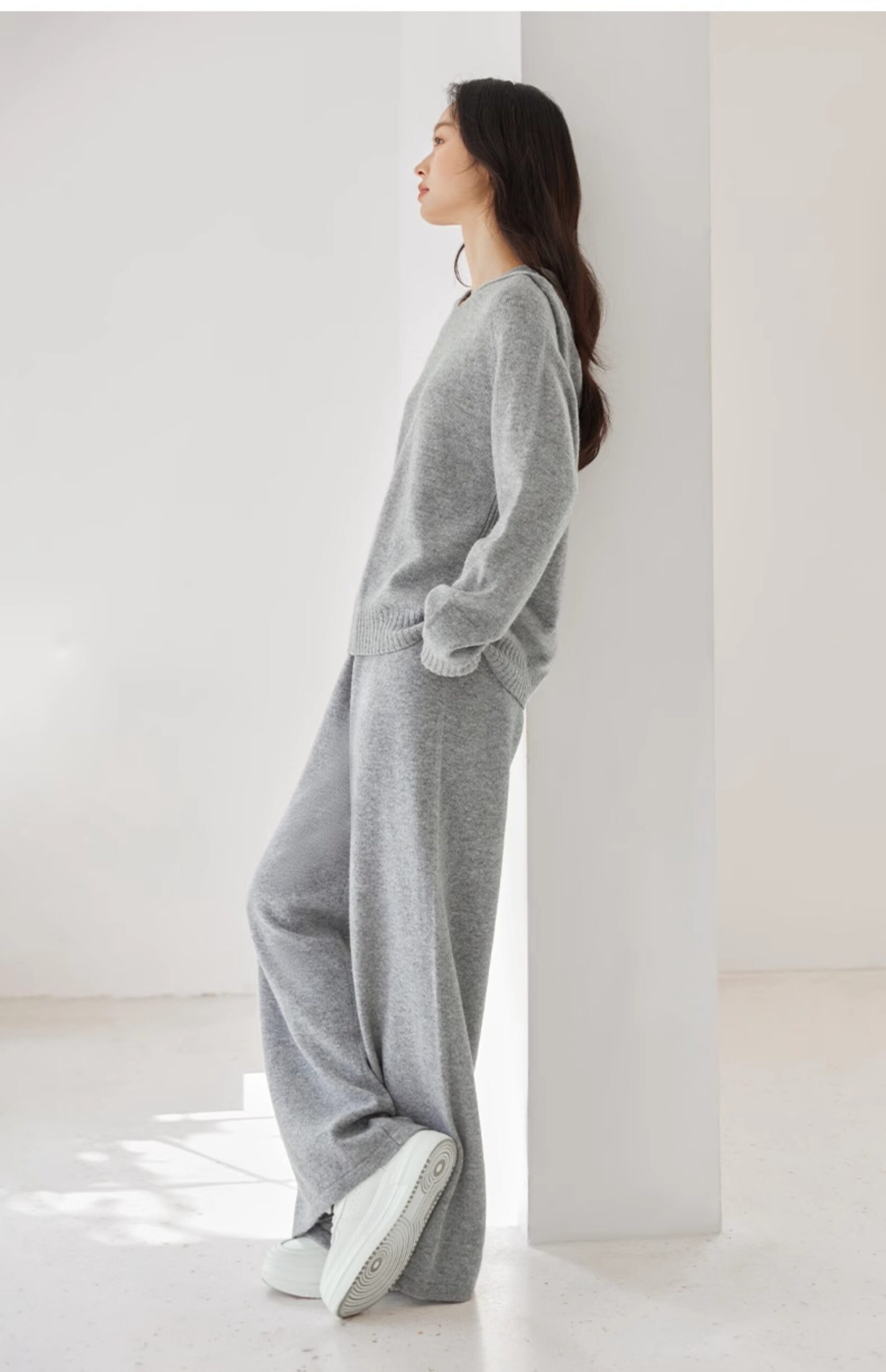 IC Casual & Comfortable Hooded Wool Knit Commuter Set