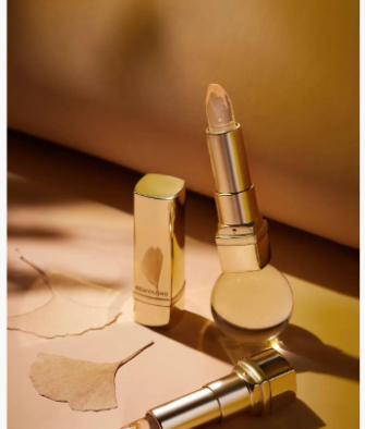 Runxiquan Gold Leaf pH-Color-Changing Repair Lip Balm – Store-Closing Clearance Special: Get two for 49.9.