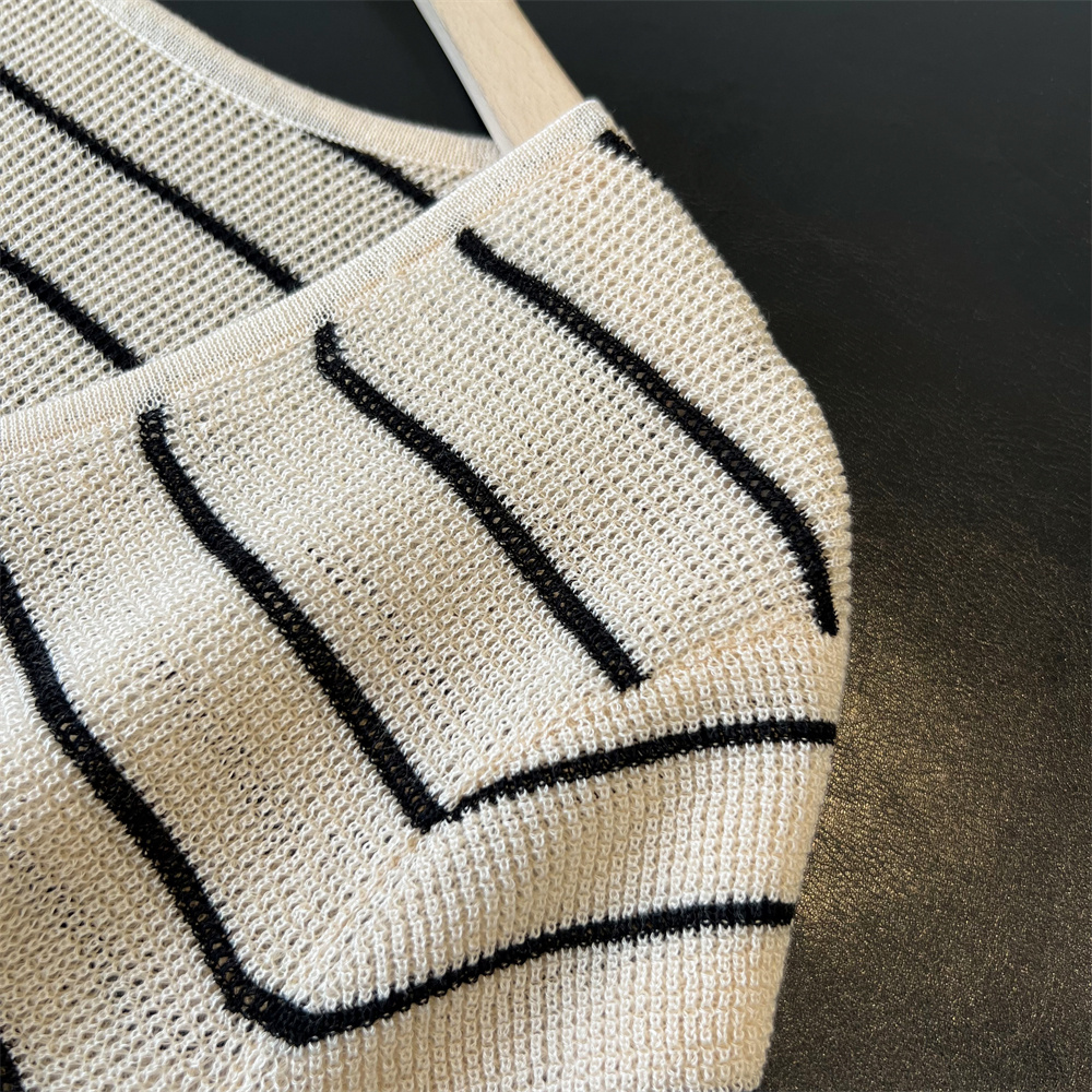 【Simple, Chic, and Effortlessly Elegant Striped Knit Top】A simple yet stylish piece that makes for a great summer look. - 图片 5