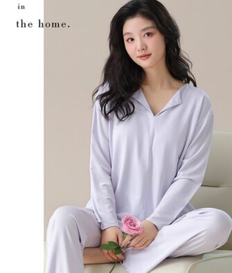 [Qingfan New Long-Sleeve Modal Loungewear with Built-in Pads] Long-sleeve loungewear set featuring built-in pads to prevent show-through; loose, relaxed fit with skin-friendly fabric and a "barely-there" bra feel.