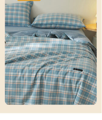 A lifesaver for those who get hot and sweaty! Pure cotton with superior sweat absorption. Hengyuanxiang 2026 New Collection: Minimalist-style yarn-dyed all-cotton summer quilt (air-conditioning quilt) featuring shell embroidery—breathable, comfortable, and available in multiple sizes (includes matching bed sheet and pillowcases).